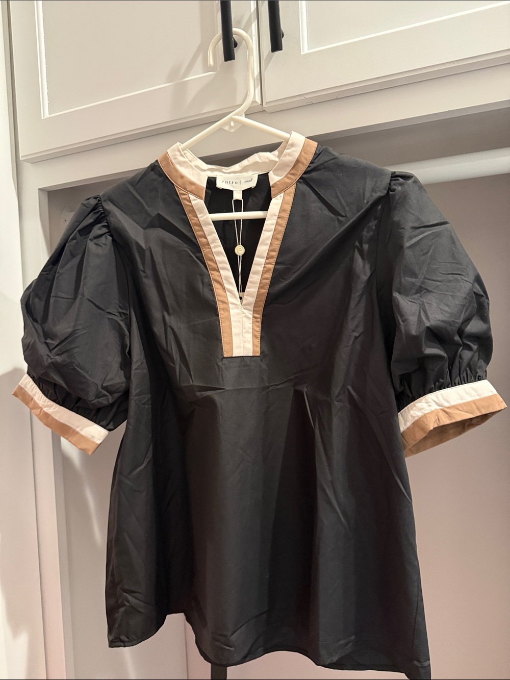 entro Black Puff-Sleeve Top with Beige & Cream Trim